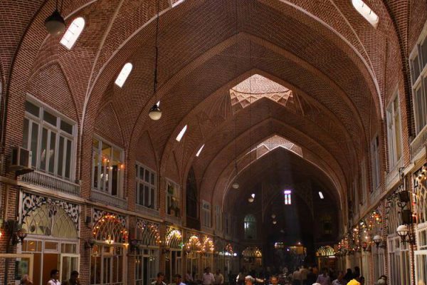37578820 1813345688757994 3864290700229083136 o 600x400 - Visit 27 UNESCO Heritage Sites in Iran