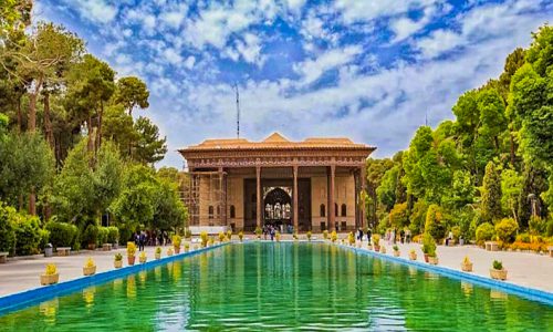 Chehel Sotoun Palace Isfahan 500x300 - Top 9 Persian Gardens