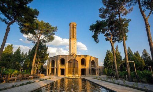 Dolat Abad Garden Yazd 500x300 - Top 9 Persian Gardens