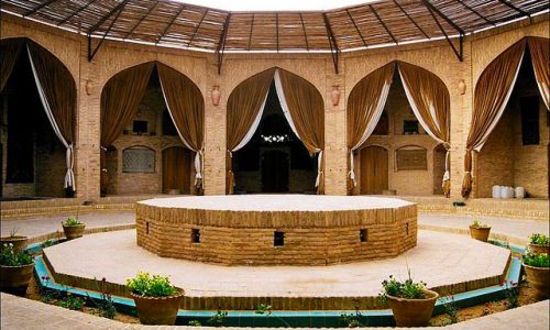 Excursion to zinodin caravansary 500x300 - Yazd Tours