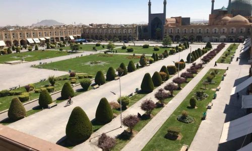 Walking tour in Naqshe jahan square 500x300 - Isfahan tours