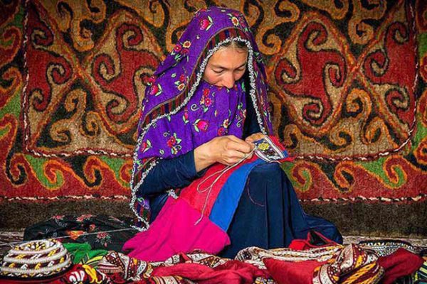 Turkmen style needlework art 600x400 - Iranian Intangible Cultural Heritage in UNESCO List